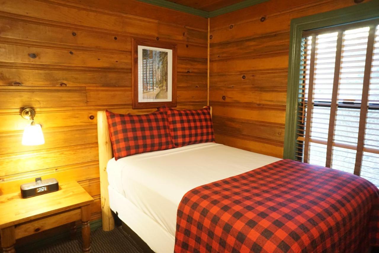 Shaver Lake Village Hotel Exterior foto