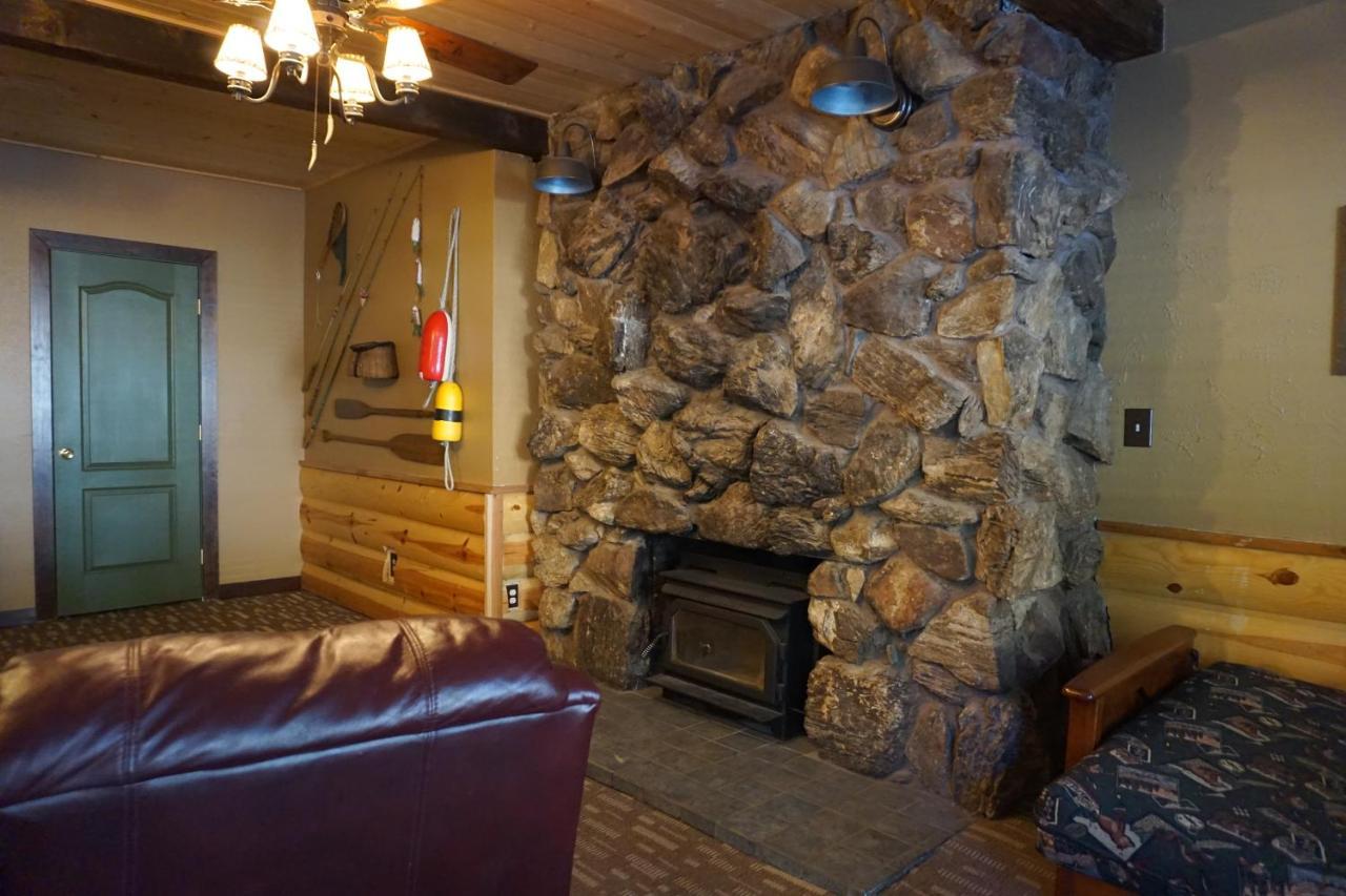 Shaver Lake Village Hotel Exterior foto